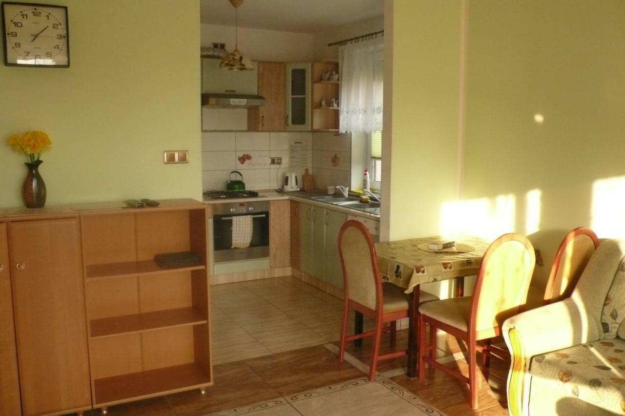 Banana Apartment Торунь Екстер'єр фото